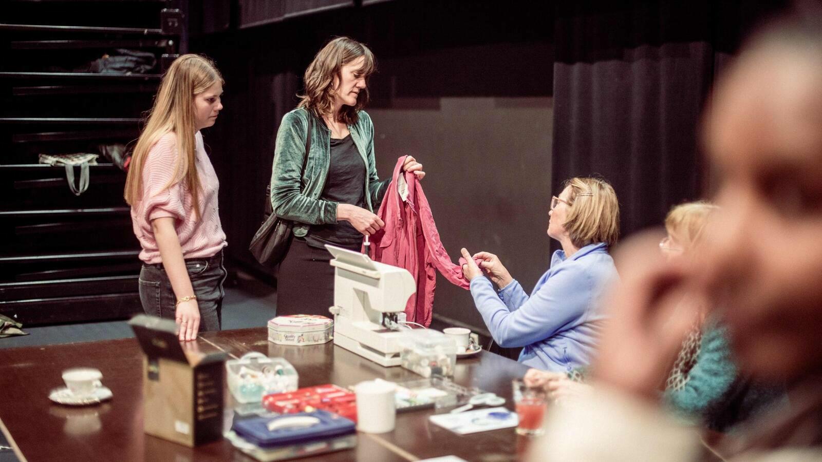 STUDIO STIK: Repair Café Textiel