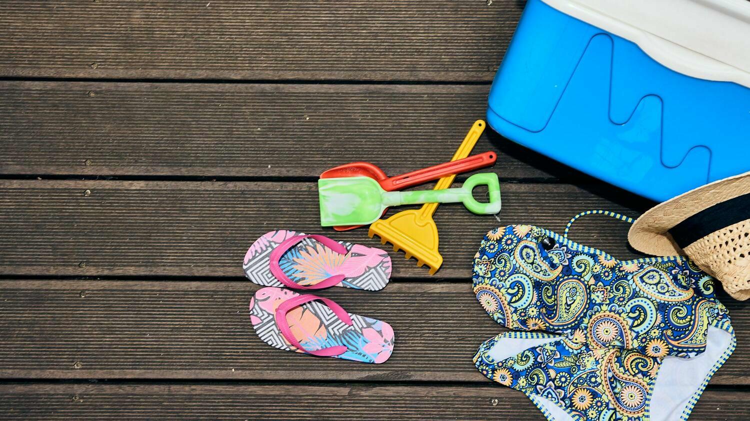 Op vakantie? Vul je reiskoffer met Kringwinkel-schatten!